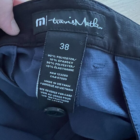 Travis Mathew Wanderlust 9" Blue Flat Front Golf Shorts Men's Size 38 - Picture 7 of 7
